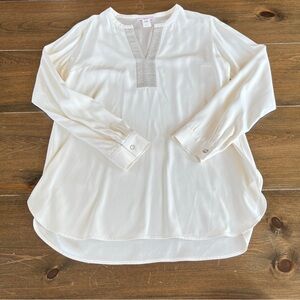 Leggiadro 100% silk blouse with sequin embellishments